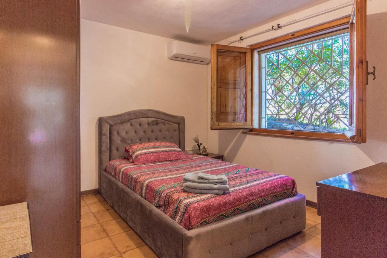 Lido Di Pittulongu With Garden & Parking! Olbia